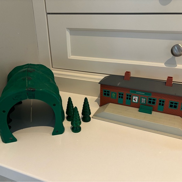 Thomas the Train Set - Picture 2 of 7